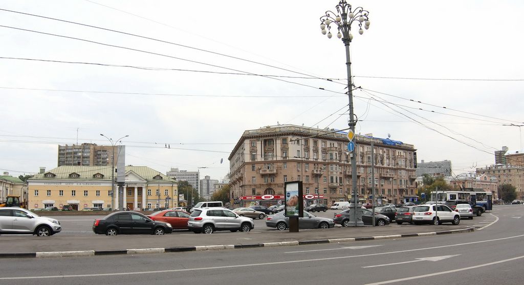 Новинский бульвар, 28