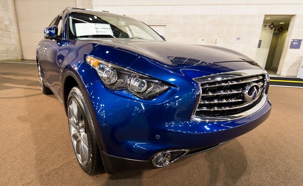 IMAGE: http://i1232.photobucket.com/albums/ff365/mike_311/Phily%20Auto%20show/IMG_0696.jpg