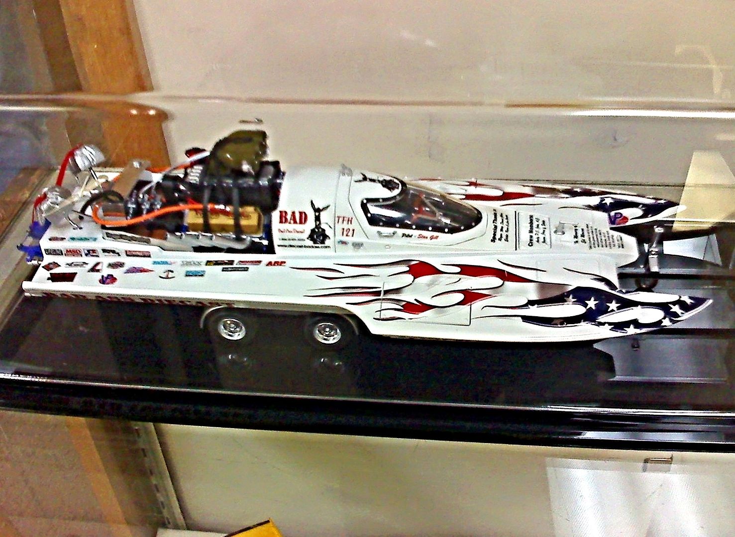 die cast boat