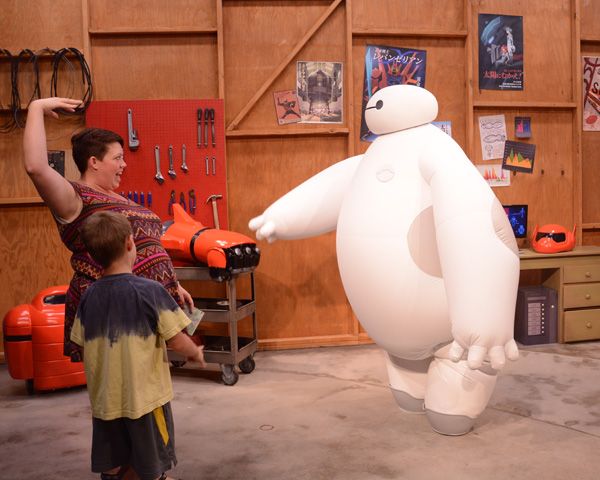  photo EPCOT_BIGHERO6CHAR_20160921_7808960887web_zps01axmxob.jpg