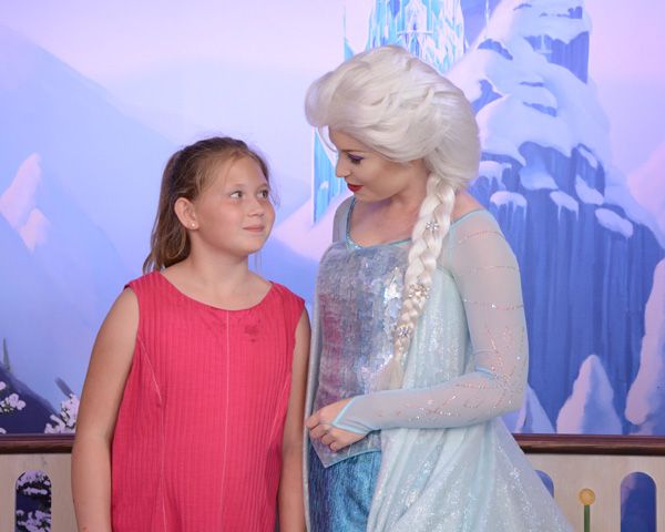  photo EPCOT_FROZENCHARC1_20160921_7809441451web_zpstttcymg8.jpg