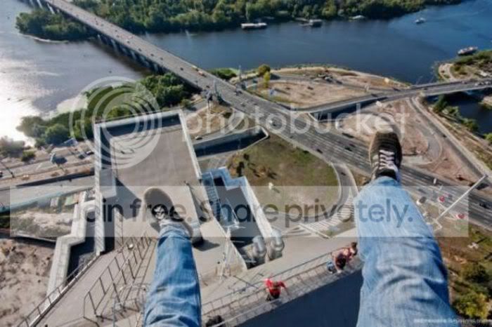 extreme_rooftop_photography_21.jpg
