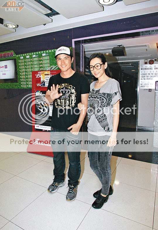 李泳豪杨思琦分手@p32:杨思琦明周专访 p37:李家鼎苹果专访